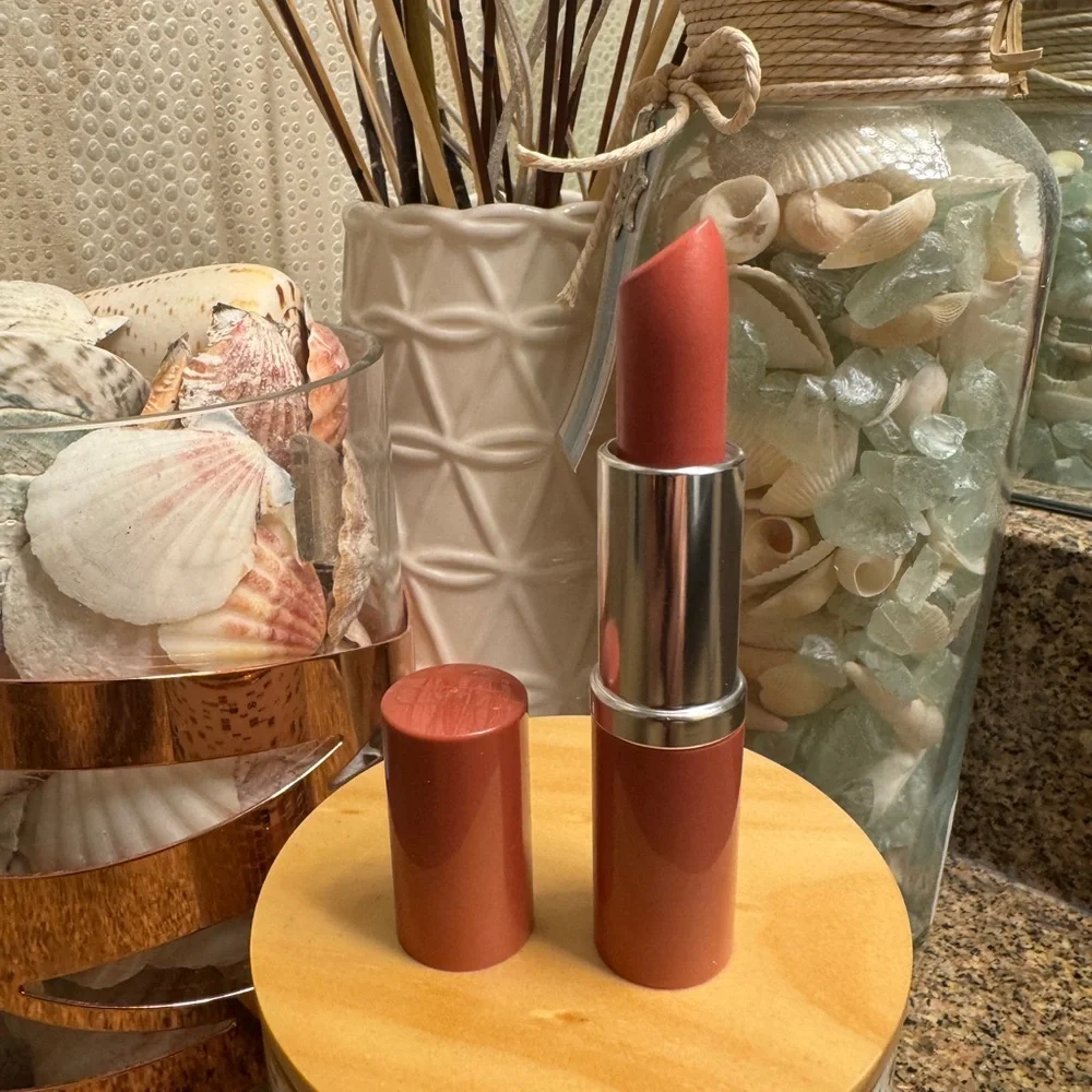 Clinique‎ Nude Pop  Lipstick NEW